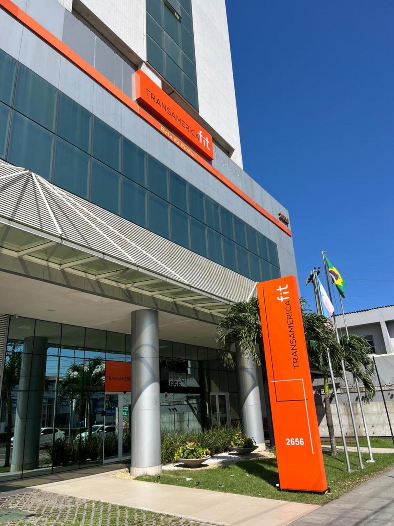 Hotel Easy Vitória Reta da Penha by Atlantica Exterior foto